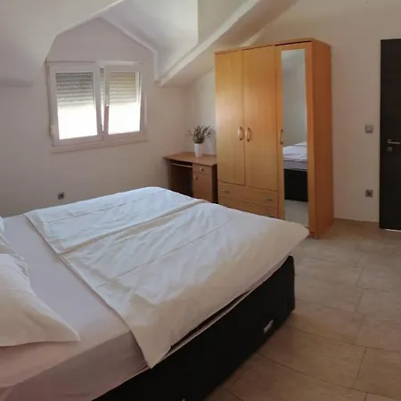 Apartman Kata Apartment
